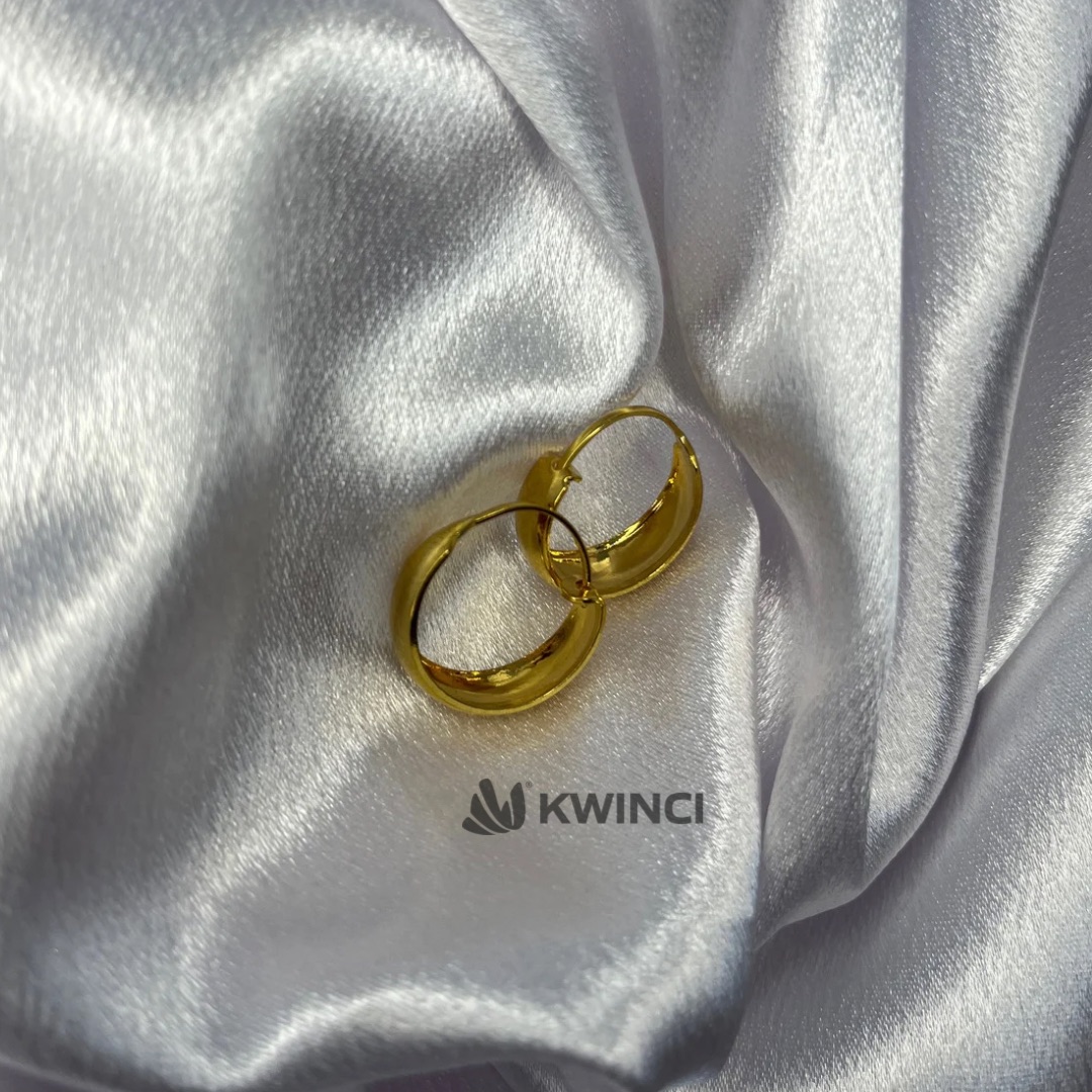 Small gold hoop earrings